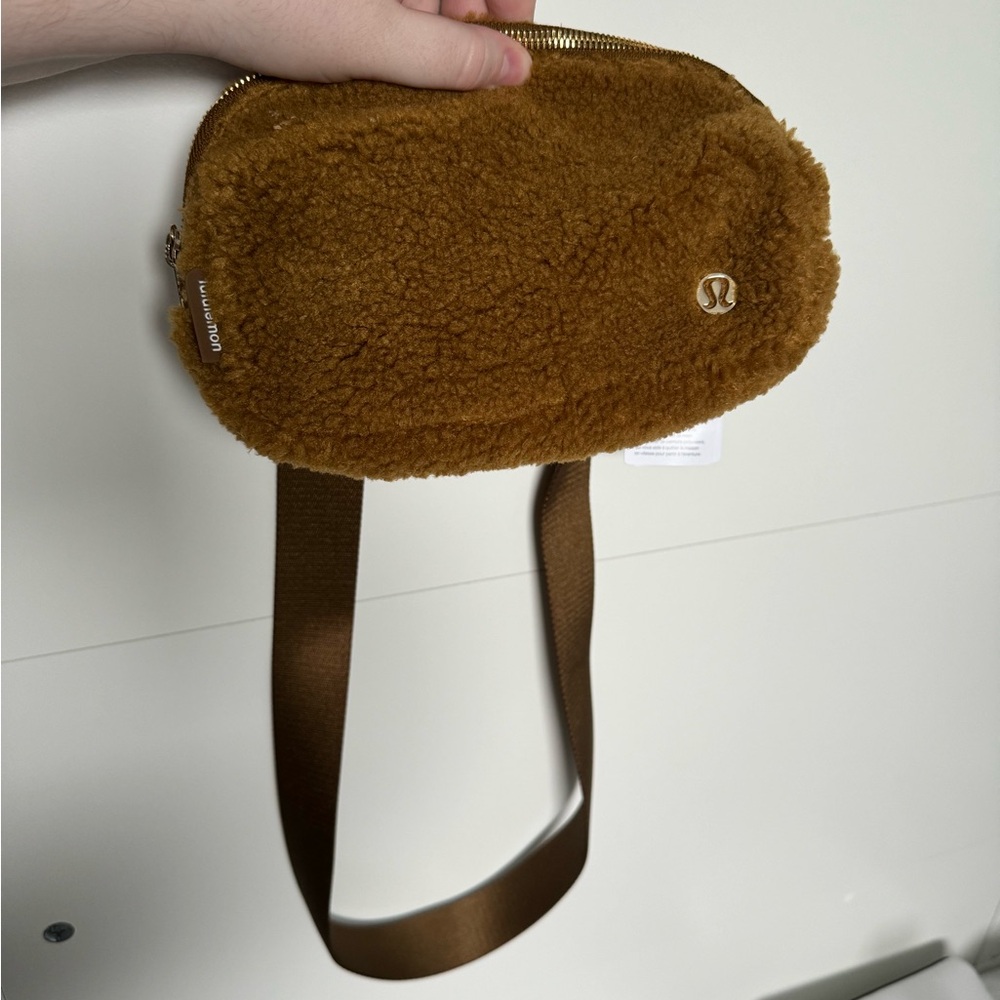 Lululemon Fleece Belt Bag in Caramel